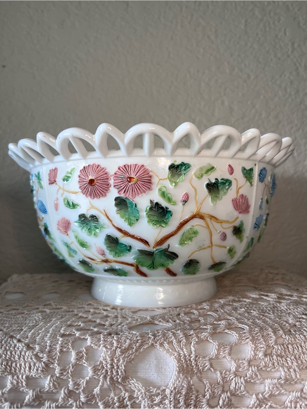 Antique Challinor Taylor Tree of Life Milk Glass Bowl Hand Painted Lace Edge 7”